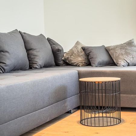 Vogue Apartments Omis Bagian luar foto