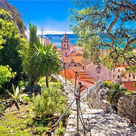 Vogue Apartments Omis Bagian luar foto