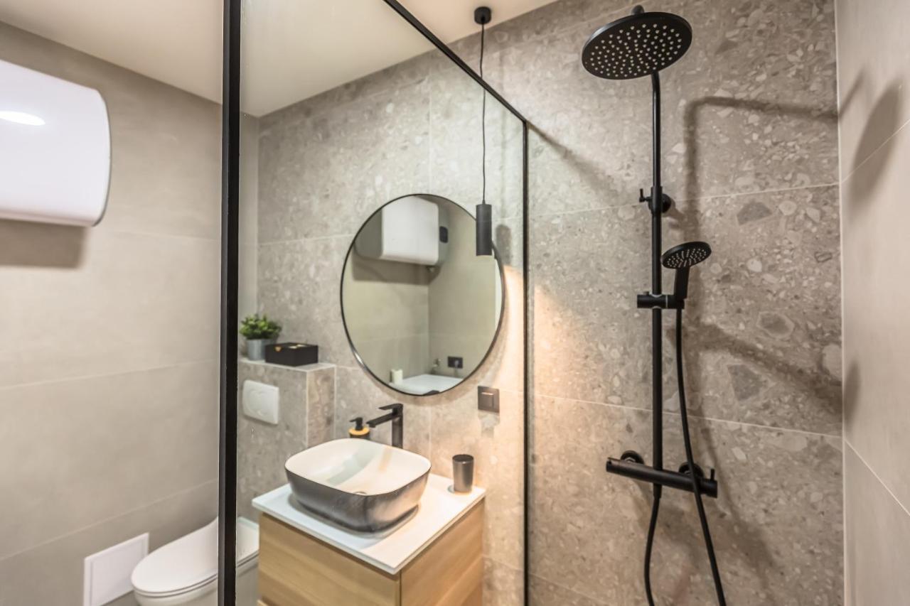 Vogue Apartments Omis Bagian luar foto