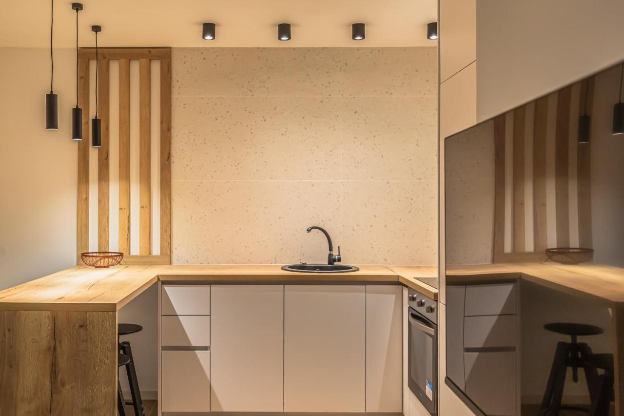 Vogue Apartments Omis Bagian luar foto