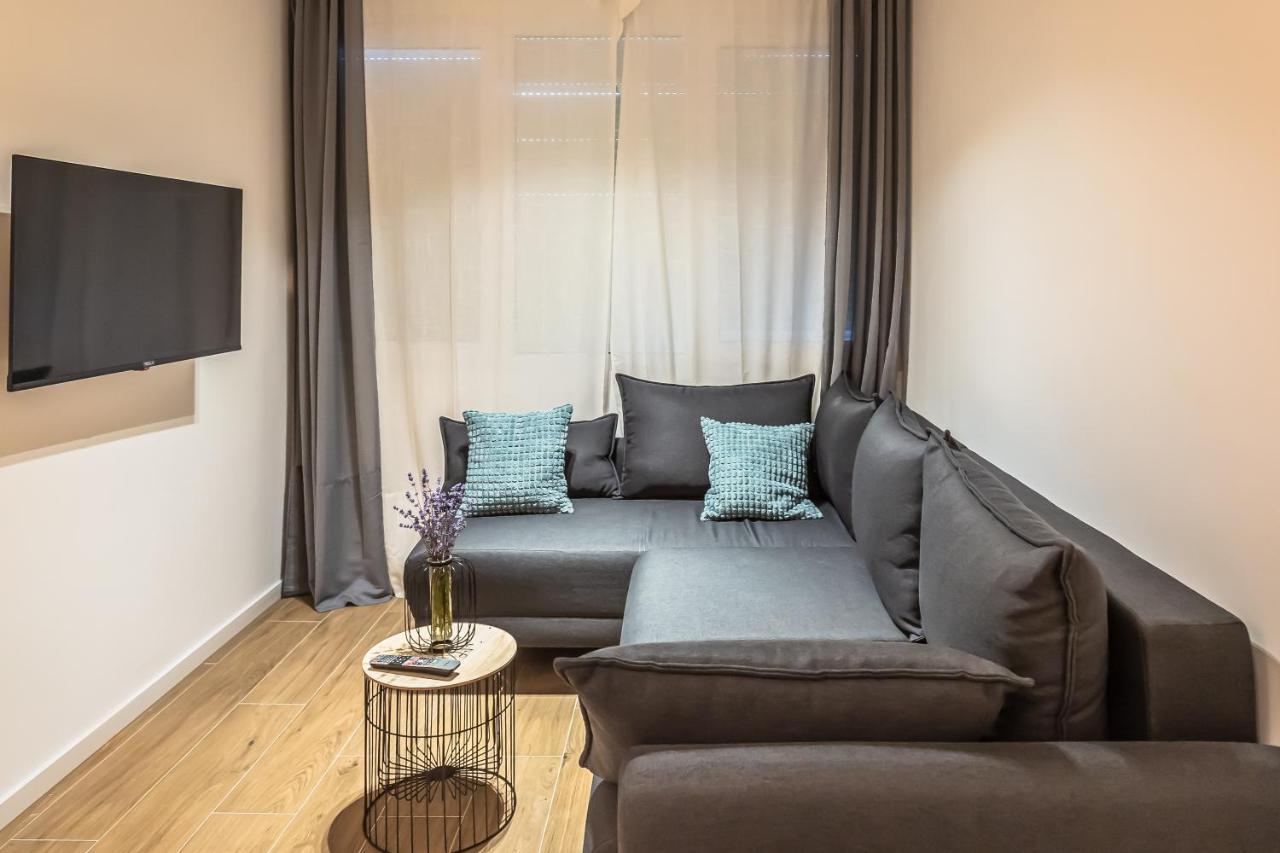 Vogue Apartments Omis Bagian luar foto